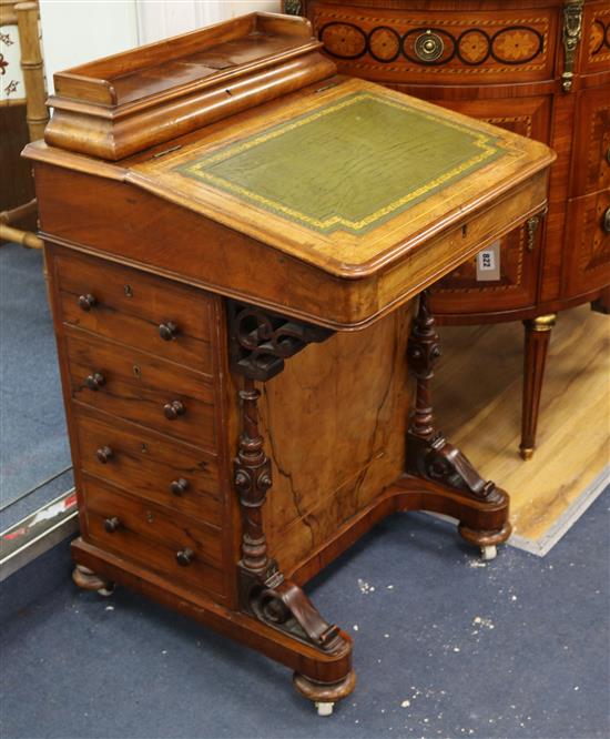 An inlaid davenport W.54cm